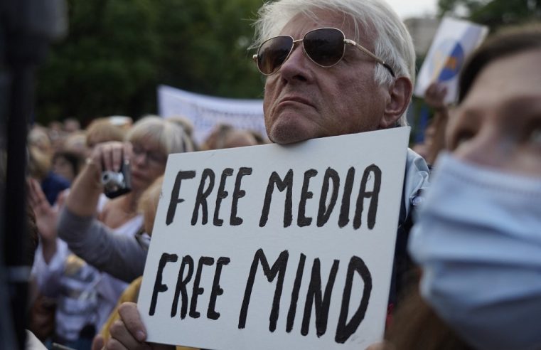 En Grèce, des lois inquiétantes contre la liberté de la presse
