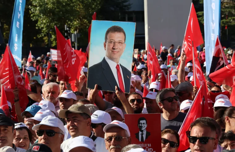 Tensions en Turquie. Des milliers de personnes défilent pour l’opposition à Ankara