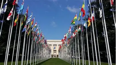 International Geneva. Le DFAE tire sur le messager : une décision désastreuse pour la liberté de la presse et l’image de la Suisse