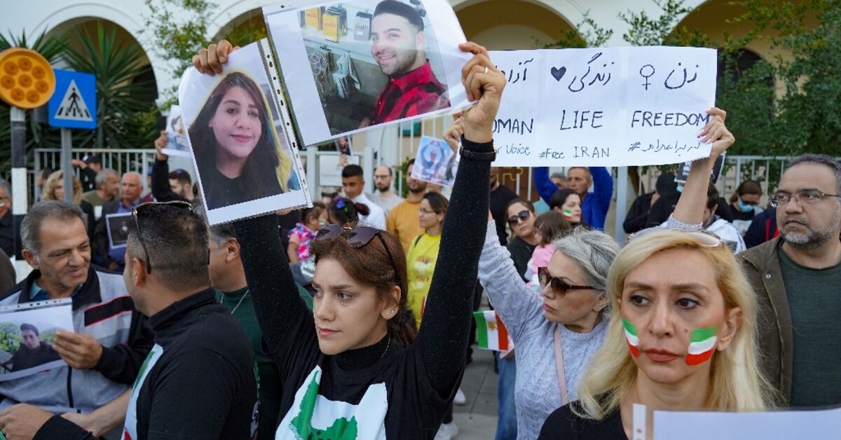 Access to Elon Musk’s Starlink internet service is now free in Iran as regime continues brutal crackdown on protests