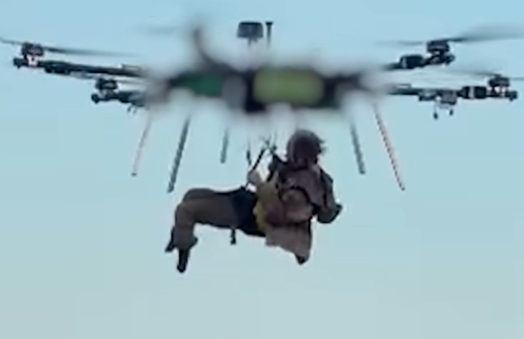 Vidéo. Kiev affirme avoir évacué par drone un soldat blessé, une première “historique”